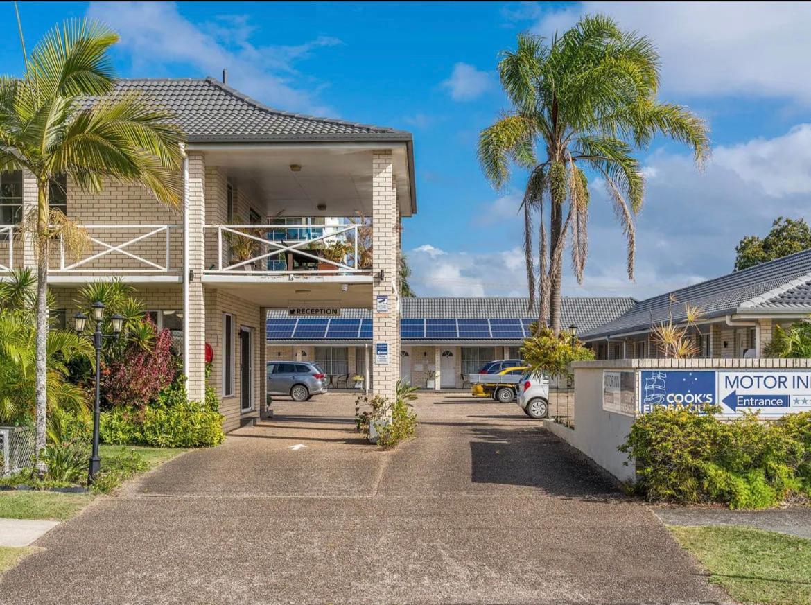 Cooks Endeavour Motor Inn Tweed Heads Esterno foto