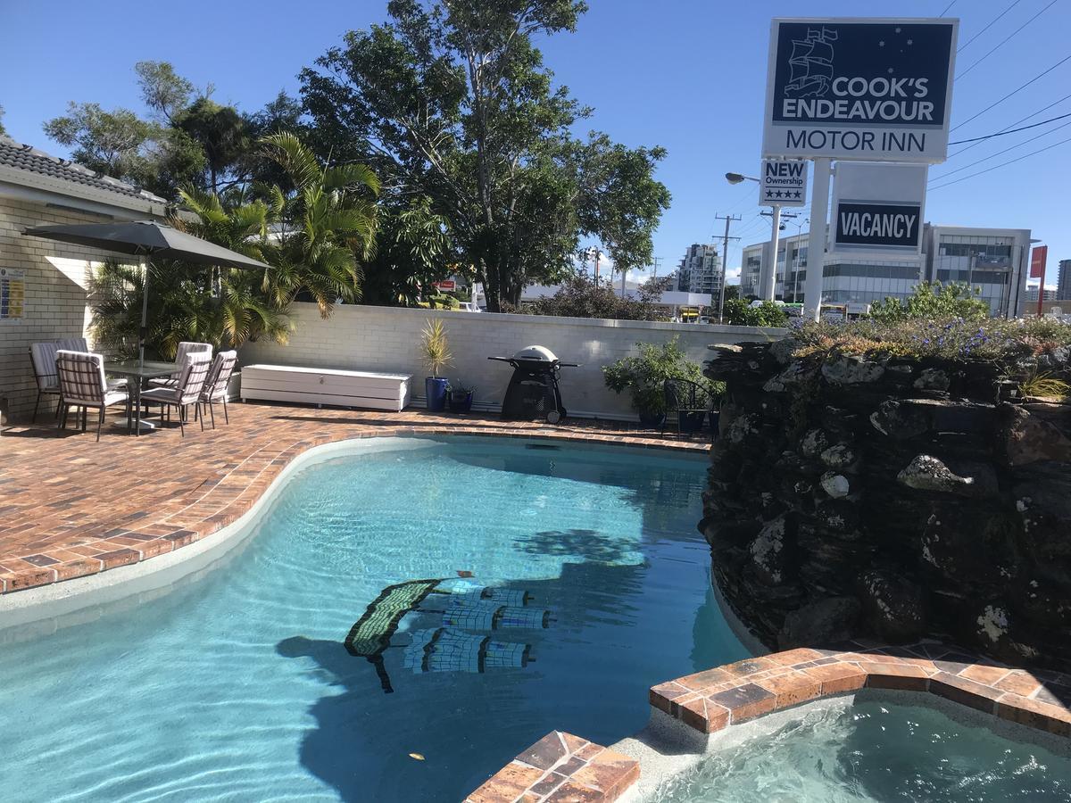 Cooks Endeavour Motor Inn Tweed Heads Esterno foto