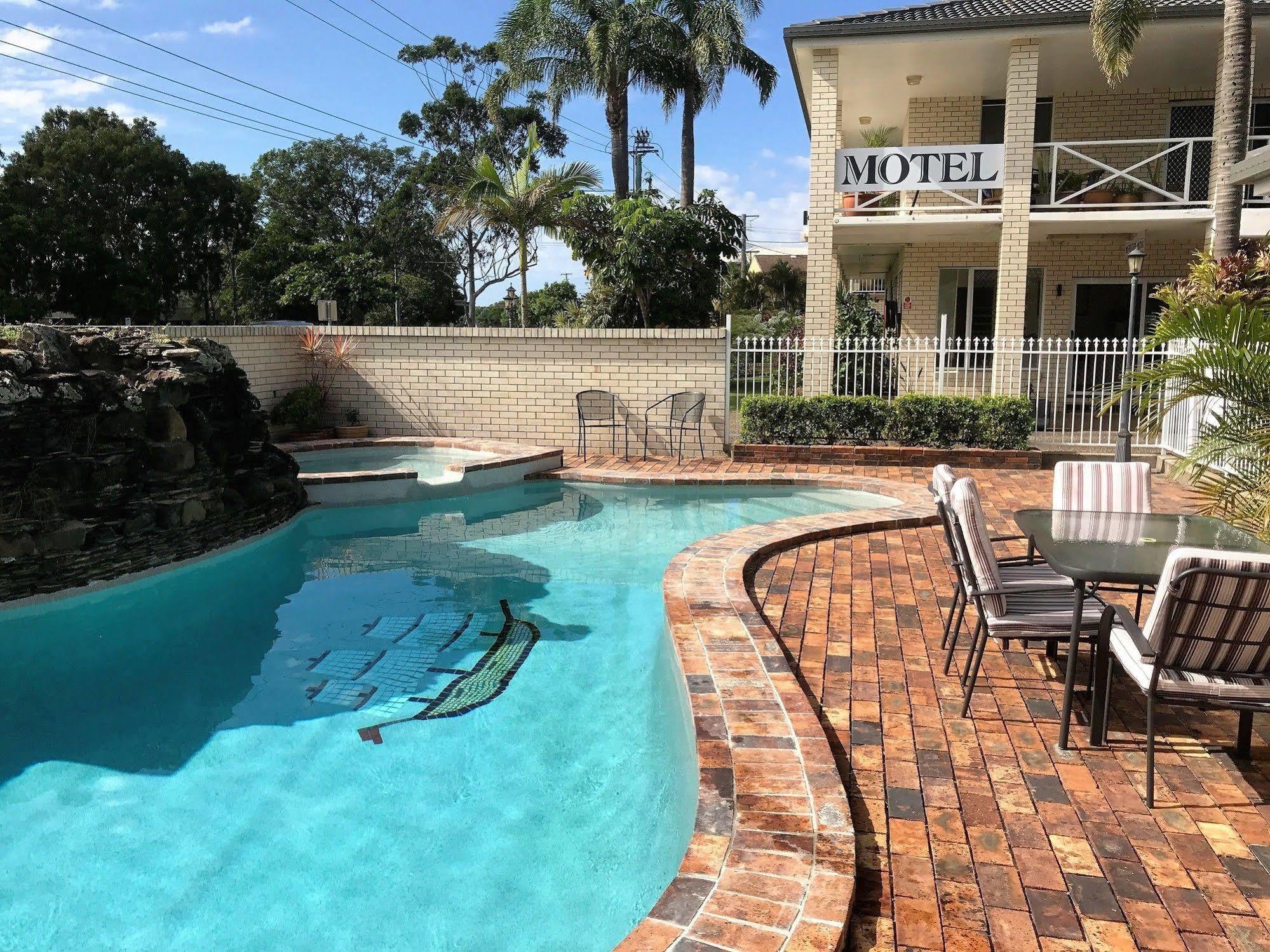 Cooks Endeavour Motor Inn Tweed Heads Esterno foto