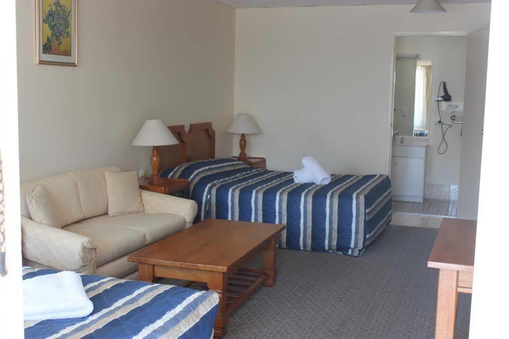 Cooks Endeavour Motor Inn Tweed Heads Esterno foto
